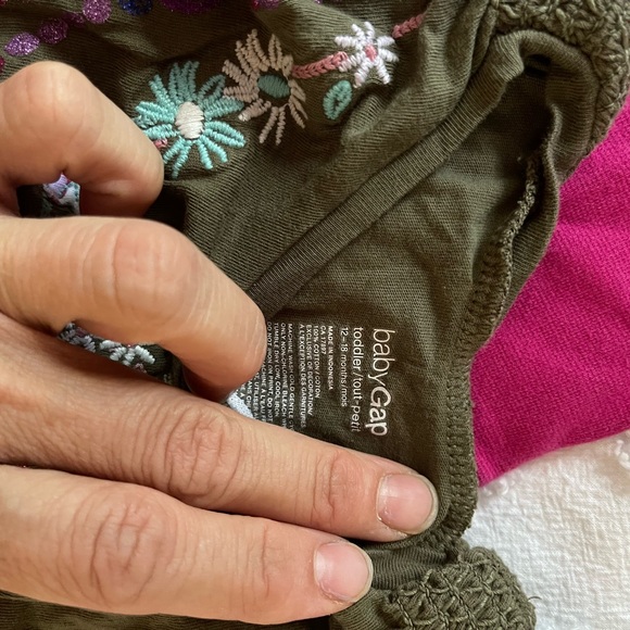 12-18 mo clothes all in GUC from non smoking home - Picture 5 of 8